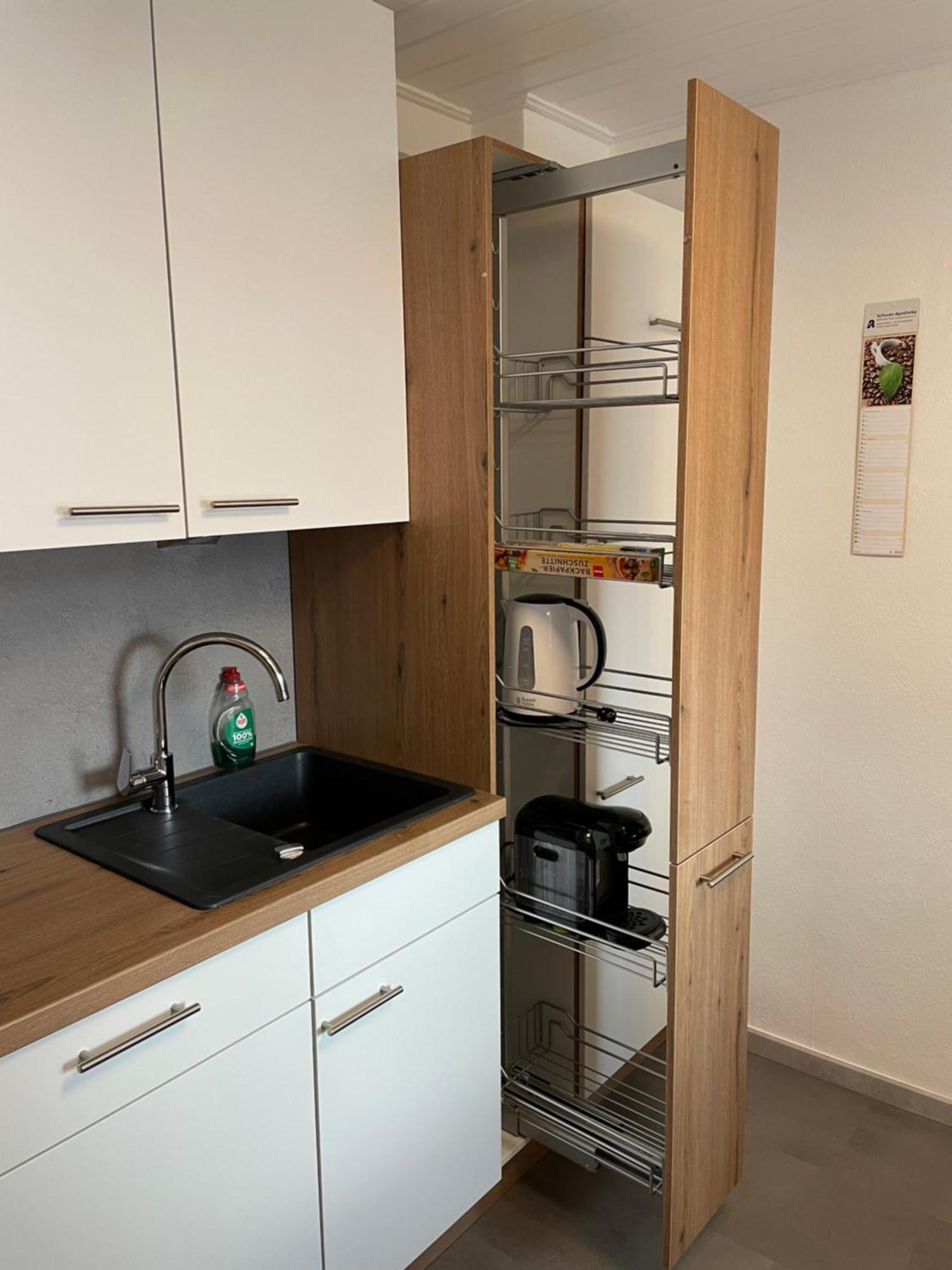 Schwarze Apartment